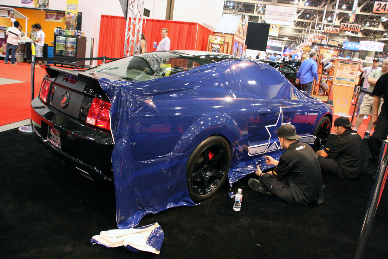 Enhancing Your Vehicle’s Appearance in Dubai with Car Wrapping