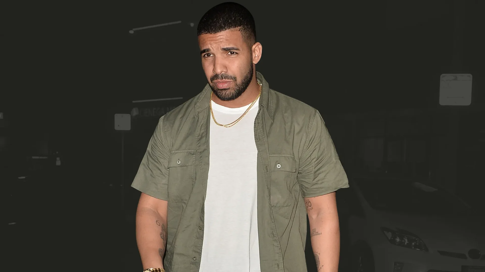 Celebrity Style with the Iconic Drake Sweatshirt