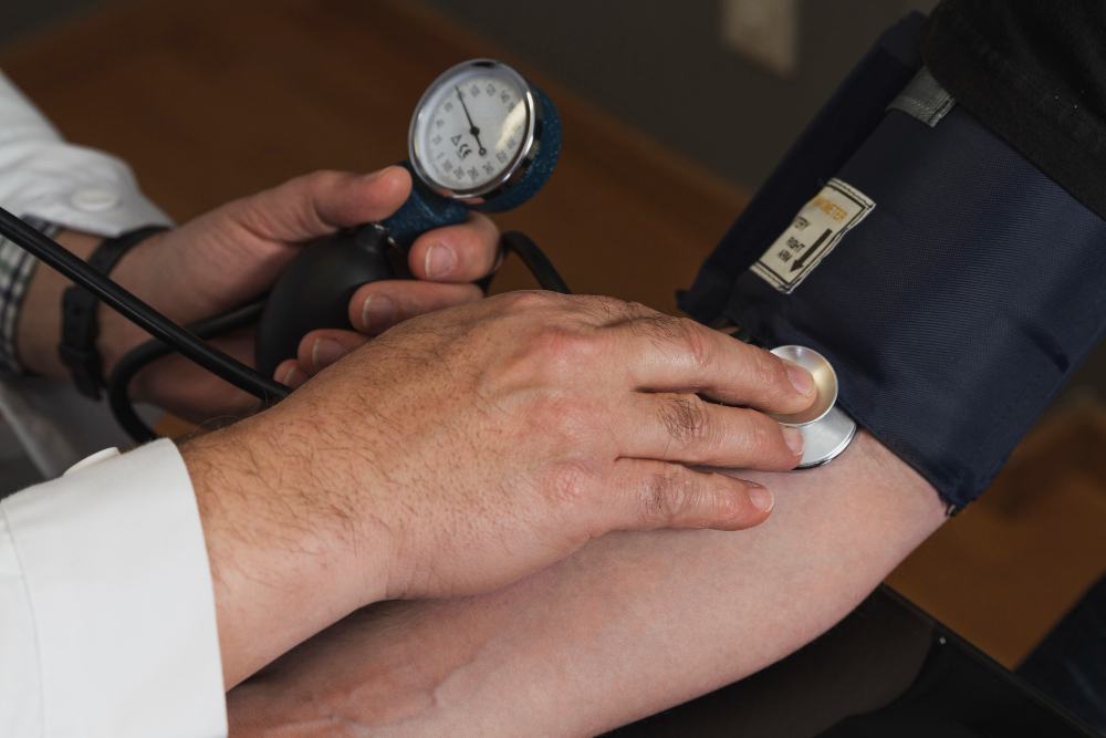 Can You Lower Your Blood Pressure To A Safe Level Quickly?