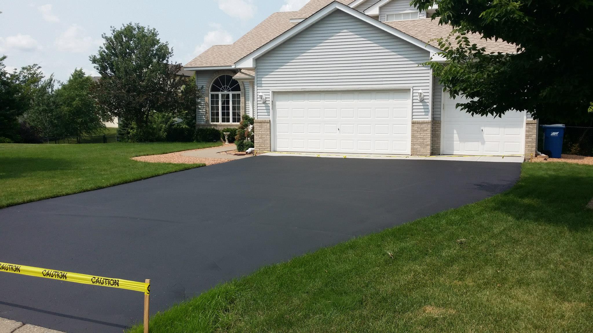 Guide to Choosing the Perfect Driveway for Your Home